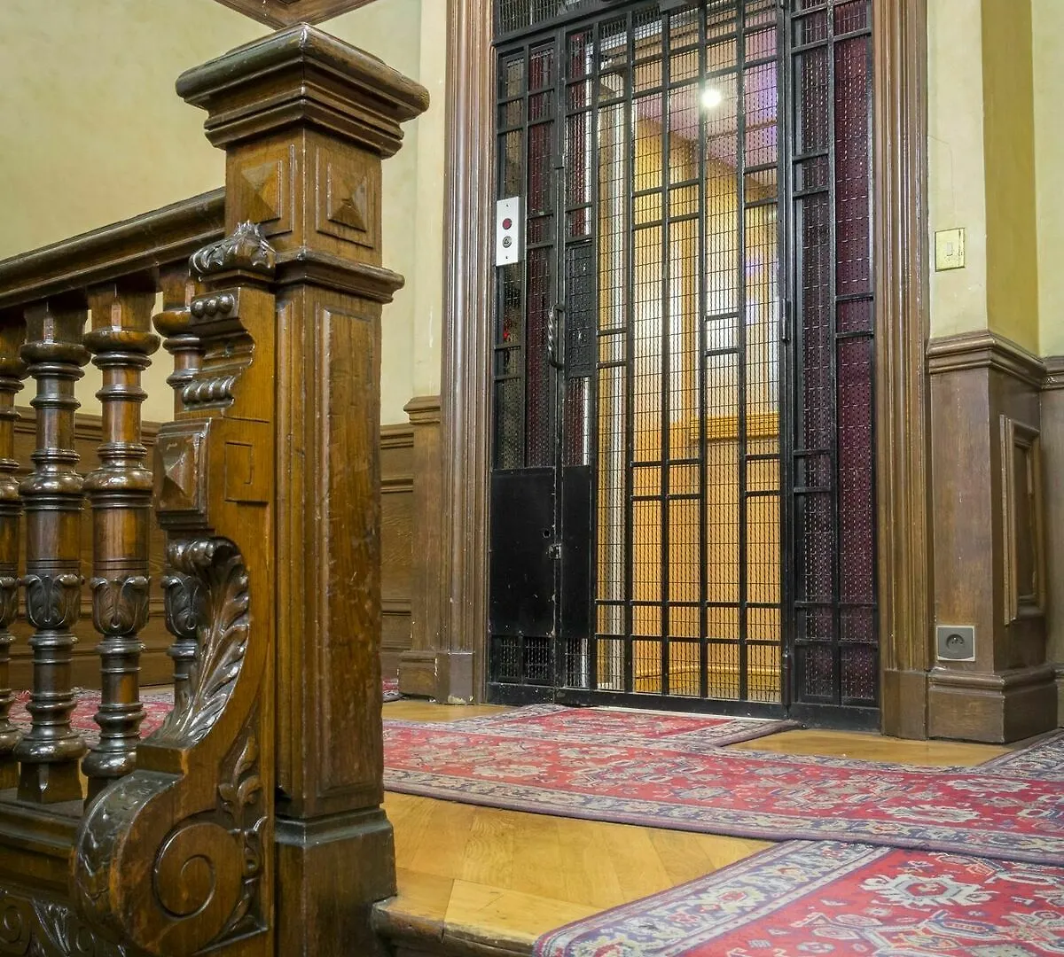 Hotel Oscar باريس